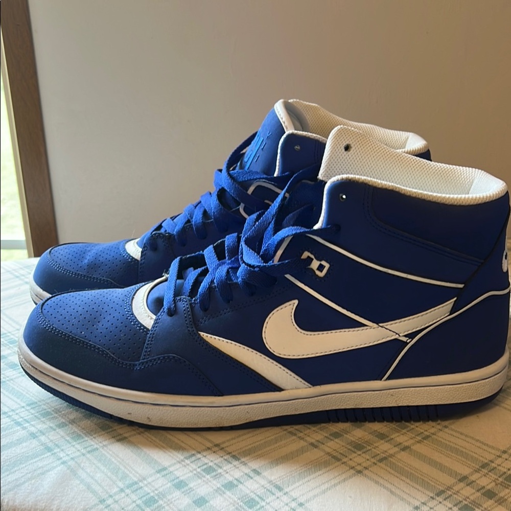 Nike Sky Force Blue and White Athletic Shoes - Picture 3 of 6